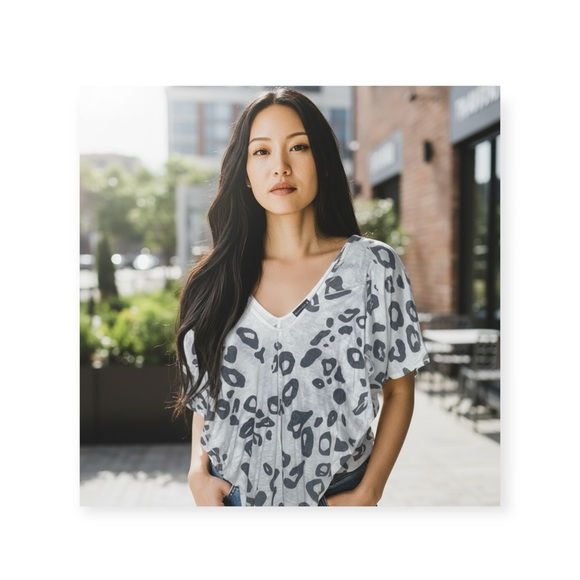 Blanc Noir ❤︎︎ Animal Print Sublimation Burnout Off Shoulder Tee ❤︎︎ B / W Large - Picture 15 of 16